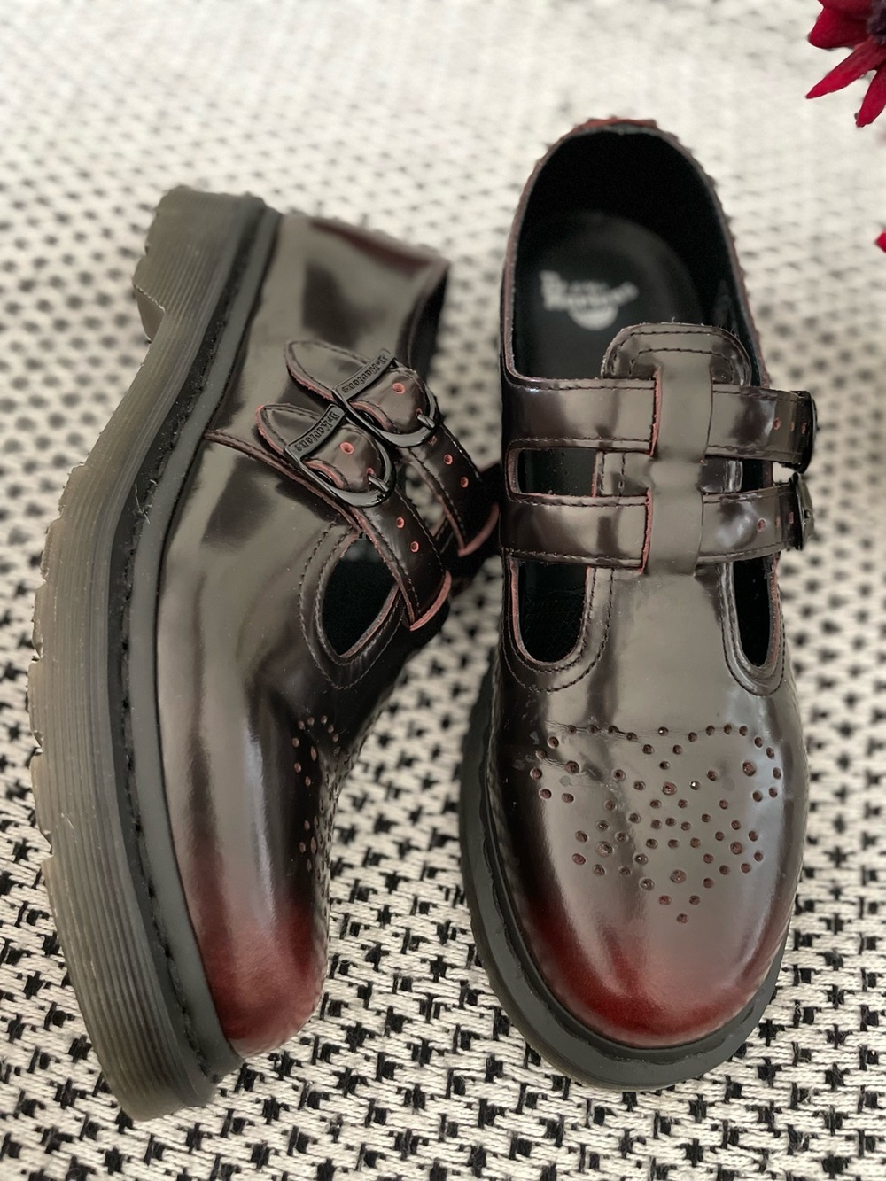 Dr. Martens Mary Jane Cherry Red Rub Off Arcadia Leather Broque - Picture 8 of 10